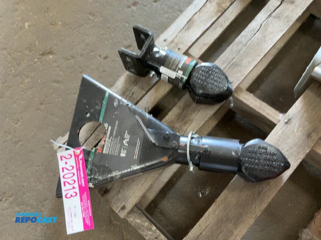Lot 2-20213 - (2) Curt 2-5/16” Ball Couplers, one is A-Frame Weld On, other is bolt on