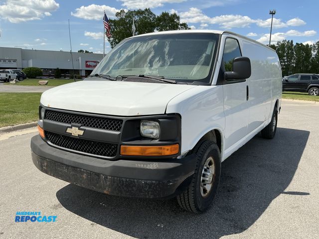 Lot 2-75215 - 2014 Chevrolet Express G3500 EXT Cargo Van RWD