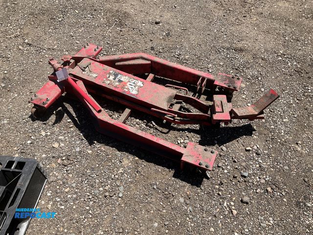 Lot 2-11969 - American Forge and Foundry clutch jack, 500 lb capacity, in working condition