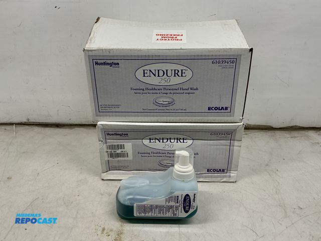 Lot 2-96134 - Two cases of antibacterial foaming hand soap 750ml, ecolab 61039450