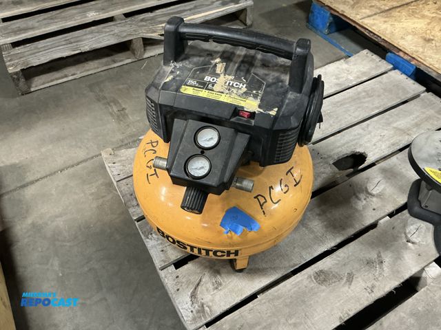 Lot 2-92149 - Bostitch 150PSI 6 Gallon Air Compressor