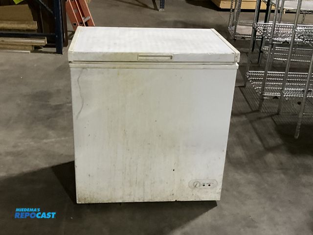 Lot 2-55022 - Galaxy 177CF5 Chest Freezer Galaxy model 177CF5 chest freezer.Dims: 30.5” width x 33.5” height x 20....