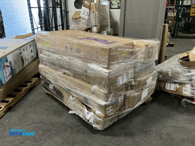 Lot 2-10485 - Lot of various items including a 55SCDR10DREA Snhomee 55" Smart TV Stand &amp; Dresser with 10 Drawe...