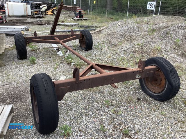 Lot 2-17599 - Oliver farm wagon running gear in good original condition. Pull type, two-ton wagon gear with an adj...