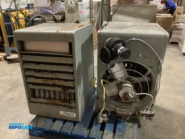 Lot 2-77926 - Lot of (2) Modine High-Efficiency II™ Gas Fired Industrial/Commercial Unit Heaters, 200000 BTU PDP S...