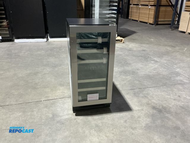 Lot 2-22652 - Scratch & Dent Vinotemp EL-WCU113-03 Connoisseur Series Compact 28-Bottle Dual-Zone Wine Cooler