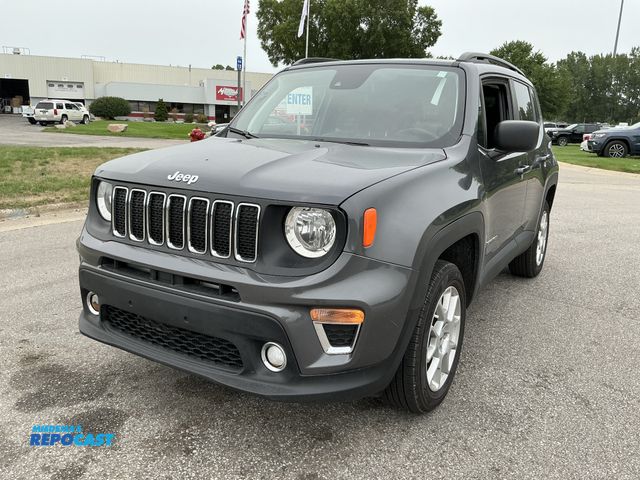 Lot 2-99600 - 2023 Jeep Renegade Latitude SUV 4x4