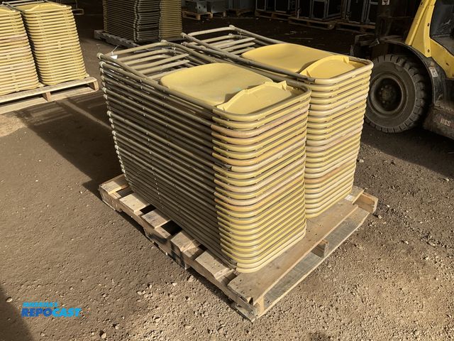 Lot 2-21855 - Approximately 50 Plastic Folding Chairs Metal Frame