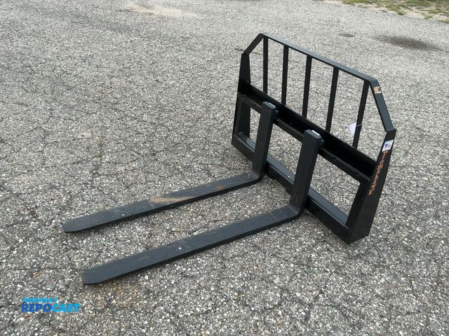 Lot 2-21280 - New Tomahawk 48" Skid Steer Forks, Universal Quick Attach Carriage with (2) 48" Forks, 2,800 lb Max ...
