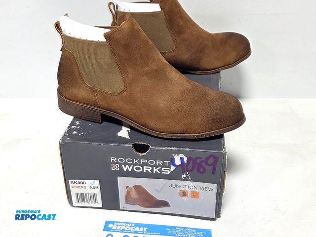 Lot 2-93579 - New pair of new Rockport women's steel toe boots, size 9.5m