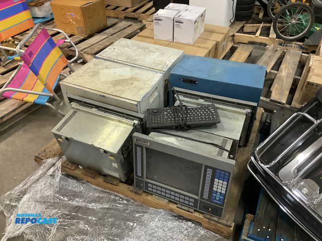 Lot 2-23826 - Large lot of antique electronics, including a keyboard, and (6) antique computers.