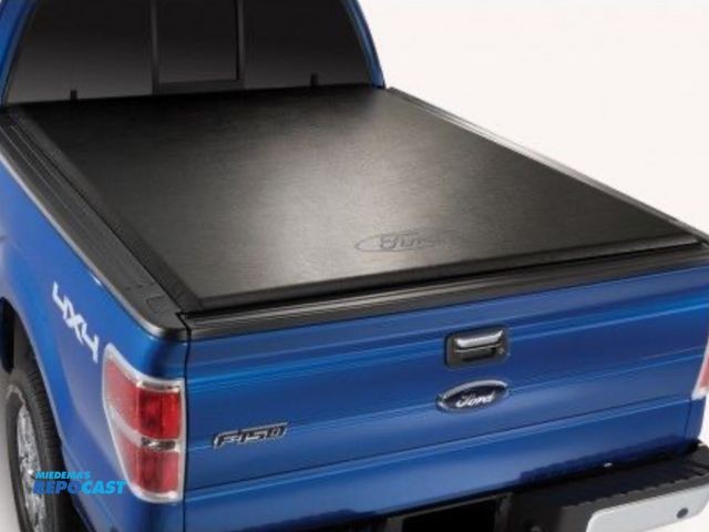 Lot 2-34876 - 8 OEM Ford AMKB3J-99501A42-CG Hard Folding Tonneau Covers For 2019 Ford Ranger