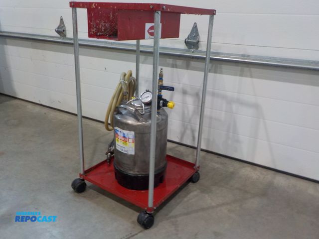 Lot 2-97192 - lamello castor cart with stainless steel pressure vessel, spray gun, regulator