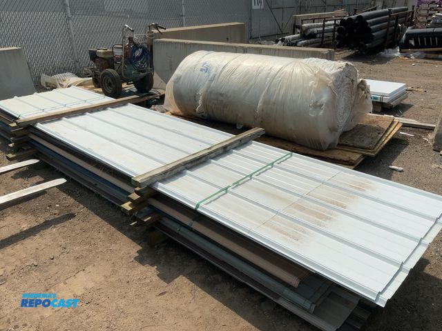Lot 2-74120 - Bundle of agricultural metal (white) of assorted sizes