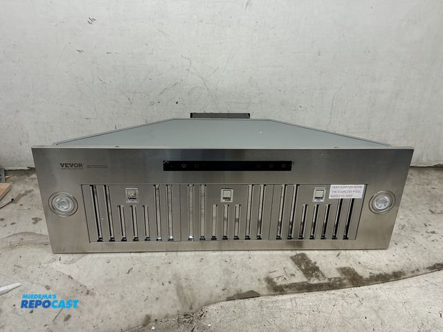 Lot 2-62415 - Vevor E70-36-SS Stainless Steel Range Hood