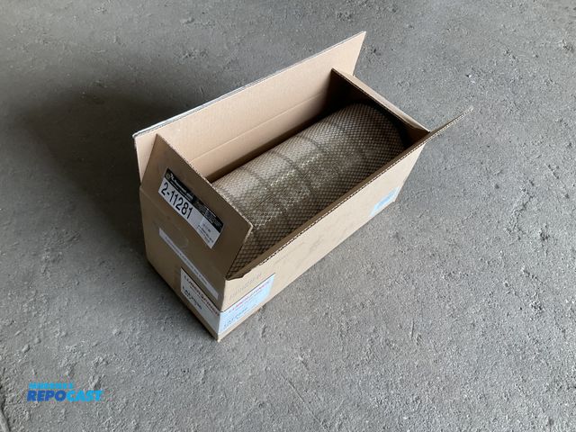 Lot 2-11281 - New Luberfiner LAF2536 air filter