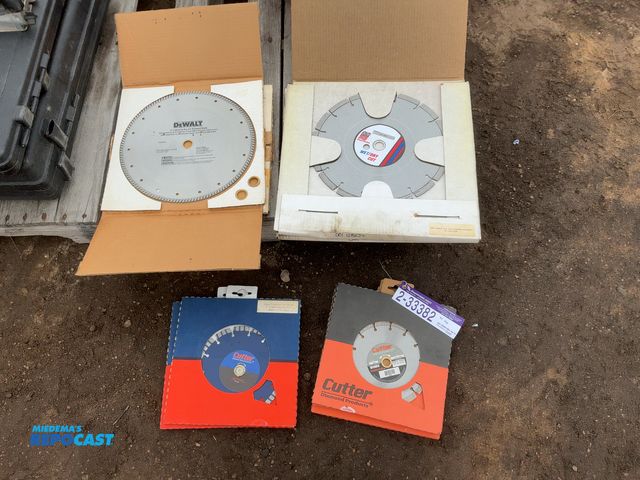 Lot 2-33382 - Lot of Assorted New Concrete Blades, includes (2) DTI Wedge Dry 12BXJ+ 12”x.125x1/20mm, (2) Dewalt 1...