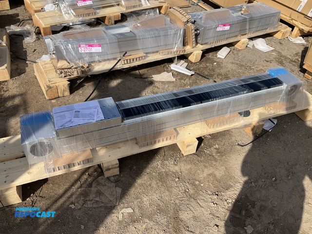 Lot 2-27179 - Festo industrial modular Linear Motion Actuator