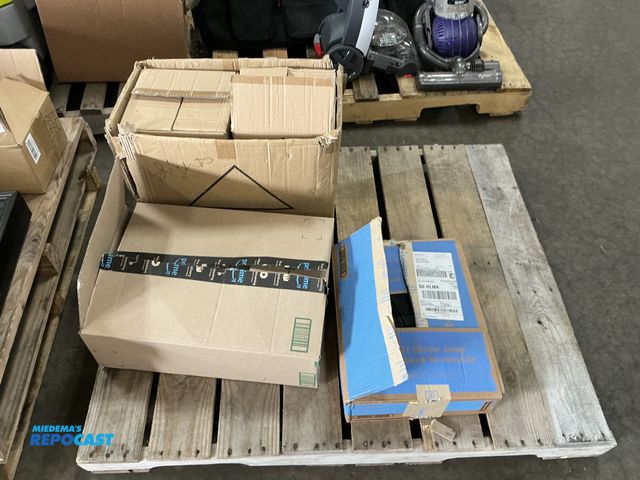 Lot 2-18766 - Skid lot of misc. Amazon returns includes Chinese caishen god of wealth, filters, connection panels,...