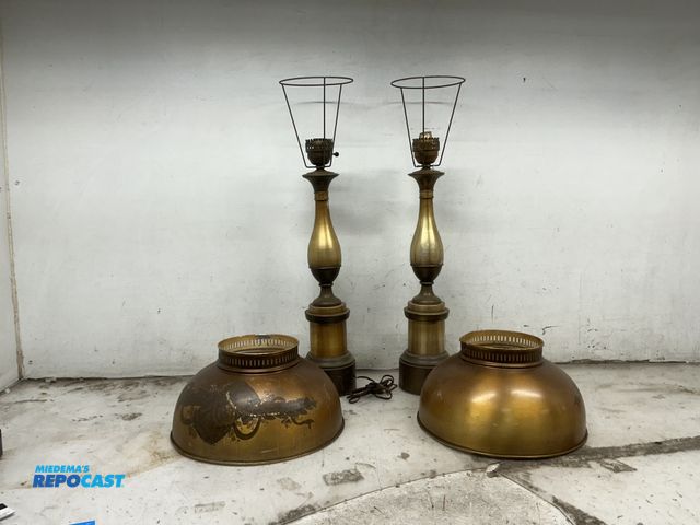 Lot 2-94736 - pair of brass parlor lamps (paint chipped)
