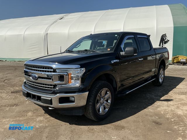 Lot 2-40974 - 2018 Ford F150 XLT SuperCrew 6.5-ft. Bed 4WD SuperCrew Standard Box Pickup Truck 4x4