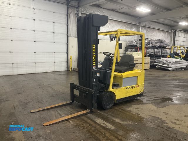 Lot 2-42179 - Hyster J40XMT2 Forklift