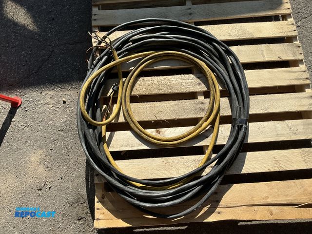 Lot 2-33553 - Large roll of 8-3 wire &amp; small roll of 10/4 water resistant wire