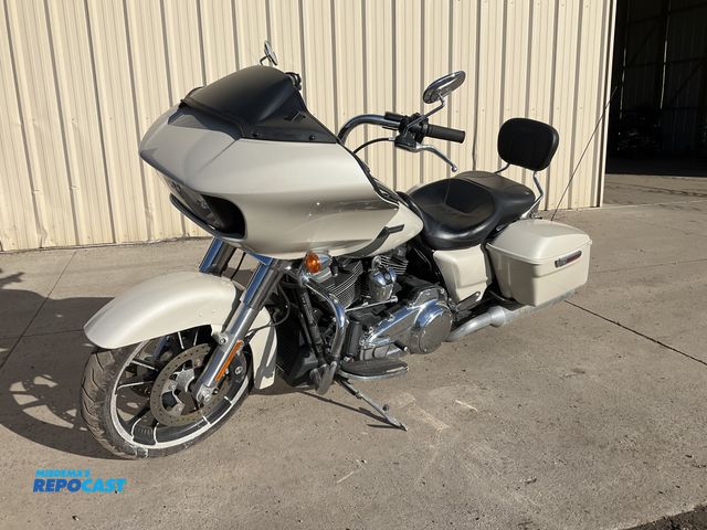 Lot 2-21489 - 2022 Harley-Davidson FLTRX Road Glide Motorcycle