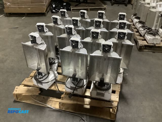 Lot 2-99956 - Skid lot of (15) Gavita horticulture 530-1200 watts 208-240VAC heavy duty industrial grow lights