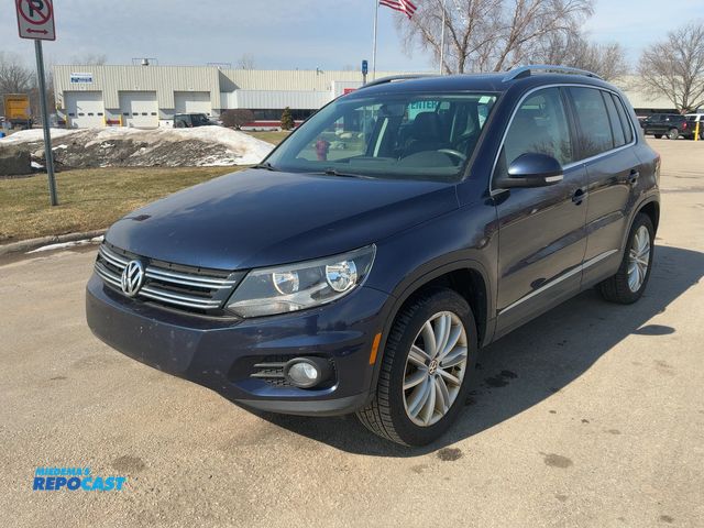 Lot 2-95176 - 2014 Volkswagen Tiguan TSi SUV FWD