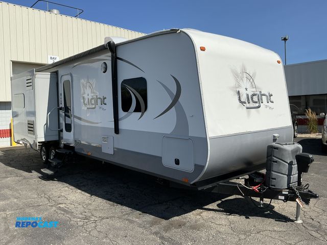 Lot 2-96352 - 2014 Open Range 308BHS Camper Travel Trailer