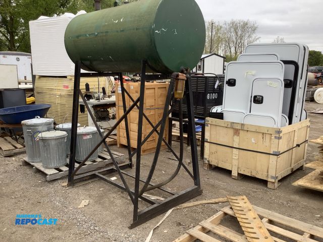 Lot 2-35219 - Gravity Feed Diesel Fuel Tank with stand
Hose, Fuel Dispenser and Filter included
150 Gallon