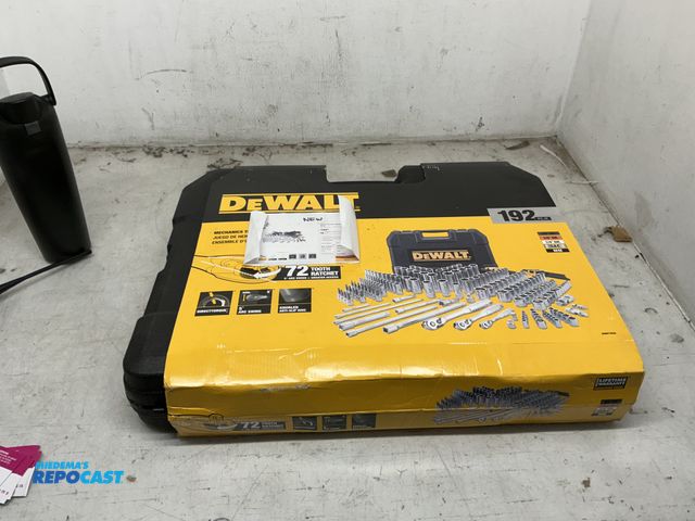 Lot 2-23082 - Dewalt Chrome Vanadium Mechanics Tool Set, 192-pcs