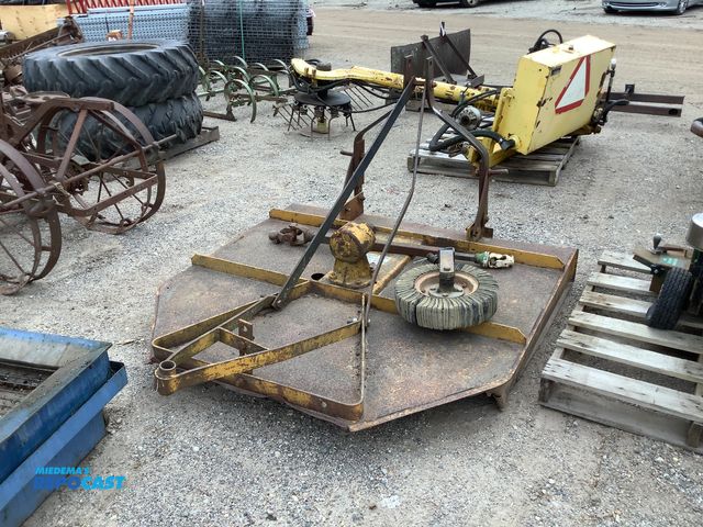 Lot 2-34973 - King Kutter tractor brush chopper in original condition. Five feet wide, three point hitch mounted, ...