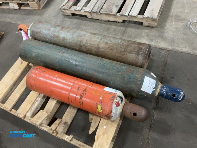 Lot 2-22851 - Lot of (1) Oxygen 250-CF Cylinder Tank, (1) Helium 250-CF Cylinder Tank, and (1) Acetylene 145-CF Cy...