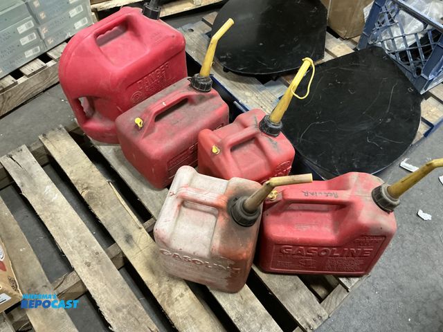 Lot 2-62388 - Lot of 5 misc. gasoline cans with no gas included.