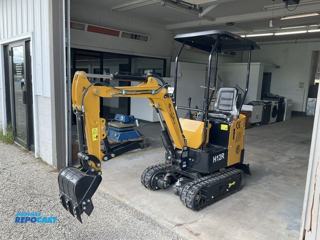 Lot 2-61544 - 2025 CFG Industry H12R Mini Excavator