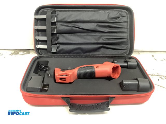 Lot 2-99050 - Electric Fishing Fillet Knife model #KH-HS