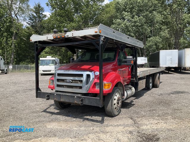 Lot 2-71092 - 2013 Ford F-750 XLT Super Duty Flatbed Tow Truck