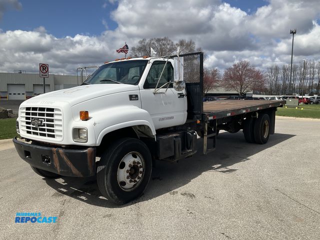 Lot 2-75333 - 1988 Chevrolet C6500 Flatbed Truck