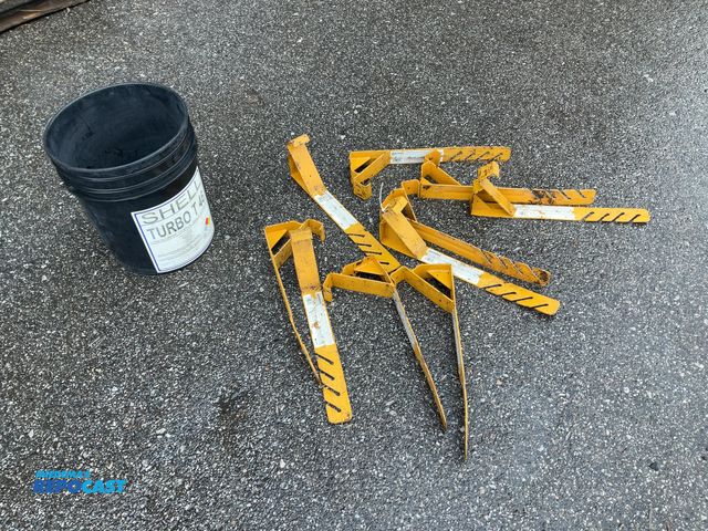 Lot 2-74253 - Lot of (10)  roofing brackets, model#3507/6” x 45 degree