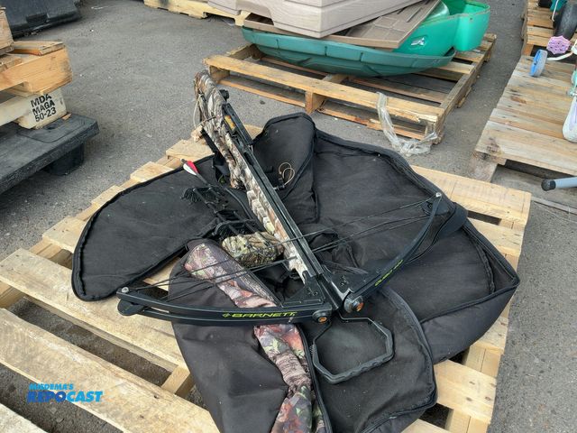 Lot 2-91331 - Barnett Quad 400 Crossbow w/ Arrows and Bag