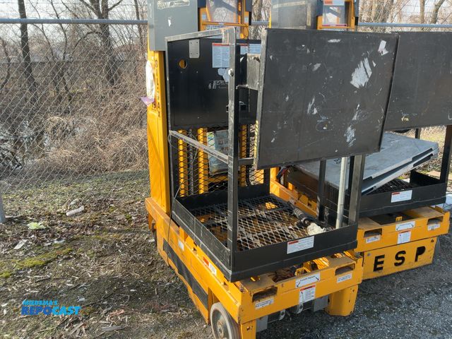 Lot 2-65664 - ESP Industrial Picking Machine it is Missing the Battery