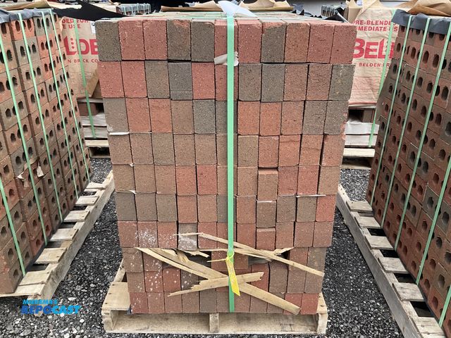 Lot 2-91527 - Belden Brick Company (1) Pallet of MOD RUBIGO BLD VEL 082527 Rubigo Red Velour Brick