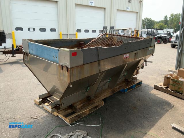 Lot 2-16279 - Large heavy duty western 2 ton salter