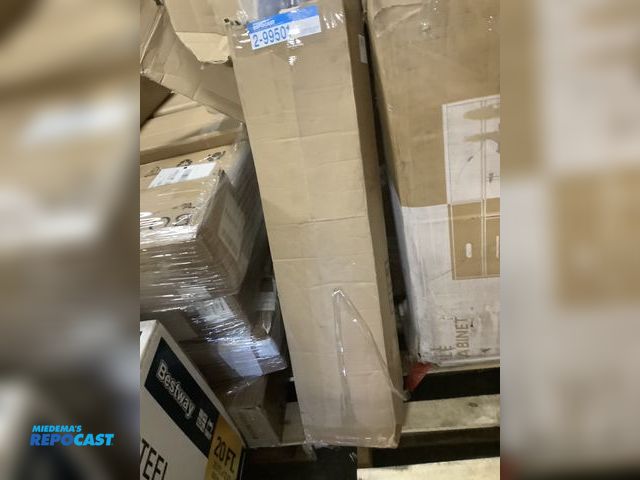 Lot 2-99501 - Grey mattress
