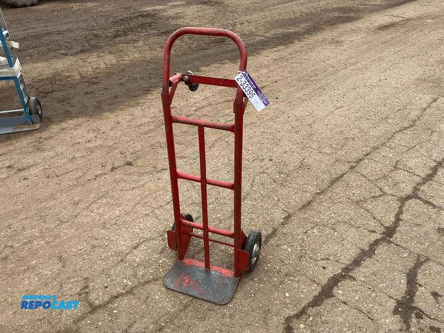 Lot 2-33395 - Convertible 2-Wheel Dolly, solid tires, has casters