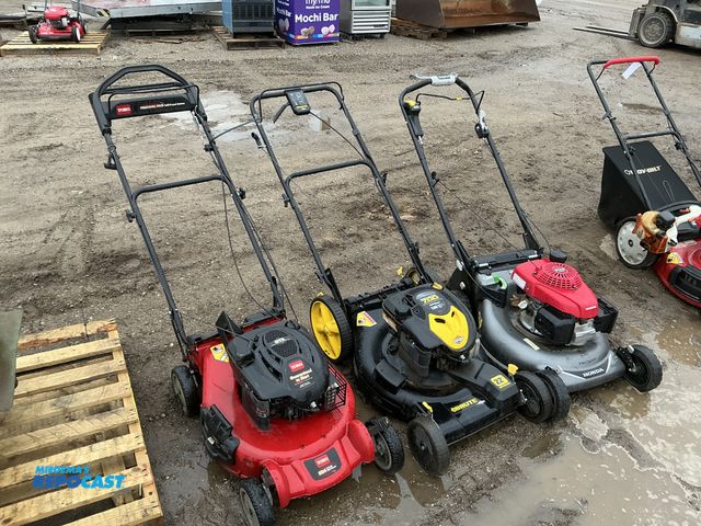Lot 2-95901 - (3) Push Lawn Mowers, 1- Honda Twin Blade 3-in-1 System with Smart Drive, HRR216K10VYAA, 1- Brute Br...