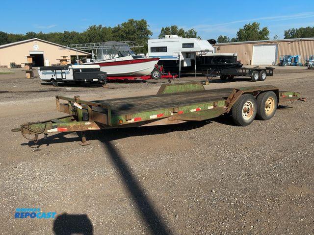 Lot 2-40837 - 2003 Load Trail 20' Tandem Axle Equipment Trailer