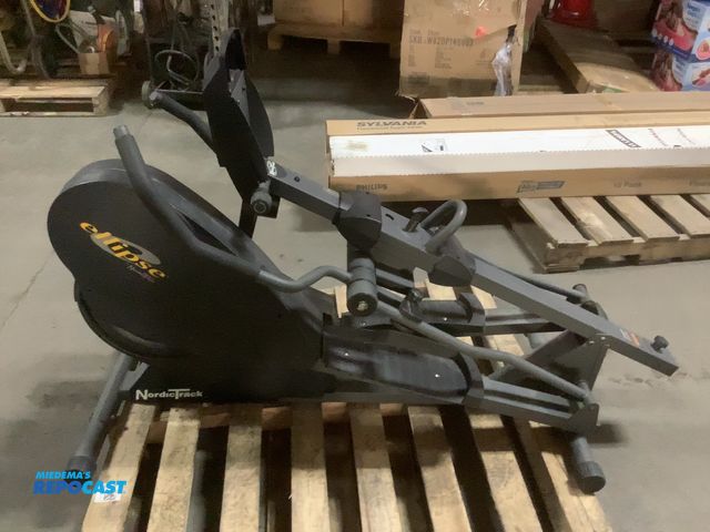 Lot 2-94739 - NordiTrack elliptical
